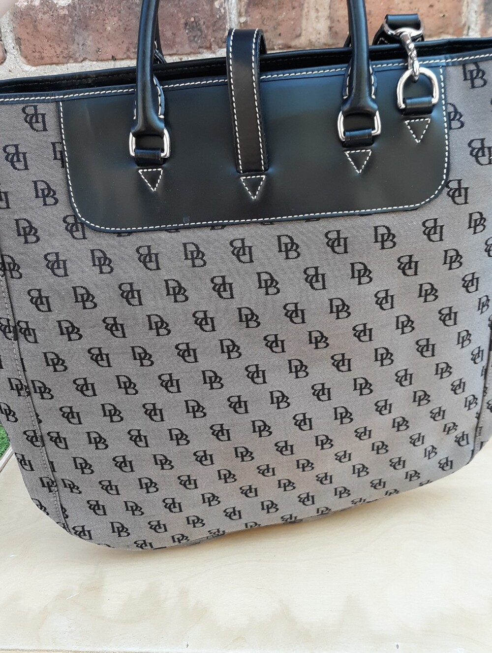 Dooney & Burke Monogram Crossbody Tote Bag - Picture 4 of 12